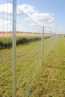 Clipex Rail/Cattle 2.1m 13 Clip Beefy Torus to Suit R11/120 Net + 2 Strands of Barb